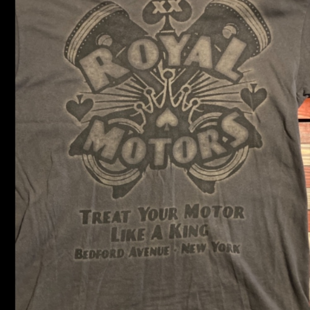Men’s graphic T